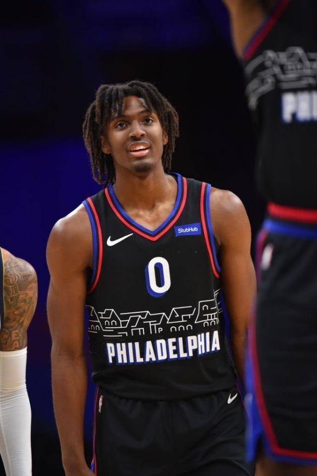 中超联赛免费视频直播观看-新冠伤病催生“无聊”比赛 没球星没悬念还看什么？